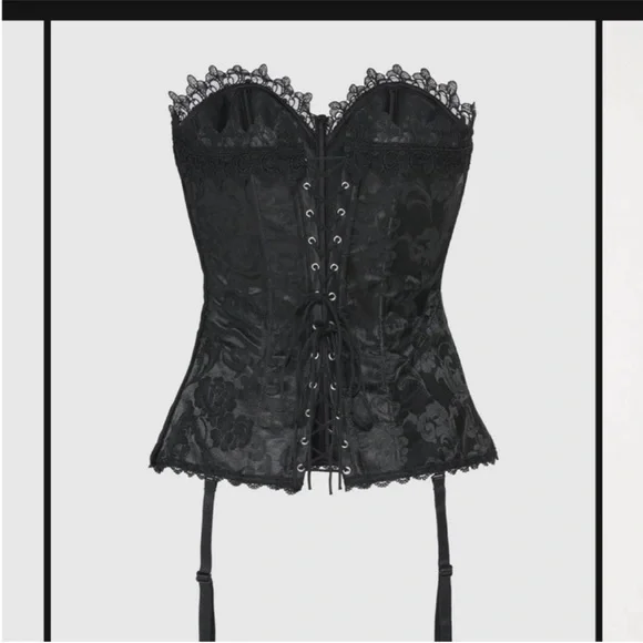 Last one! Hollywood Dream Sweetheart Corset - Black / 14 ×
2 sizes available at - Picture 4 of 4